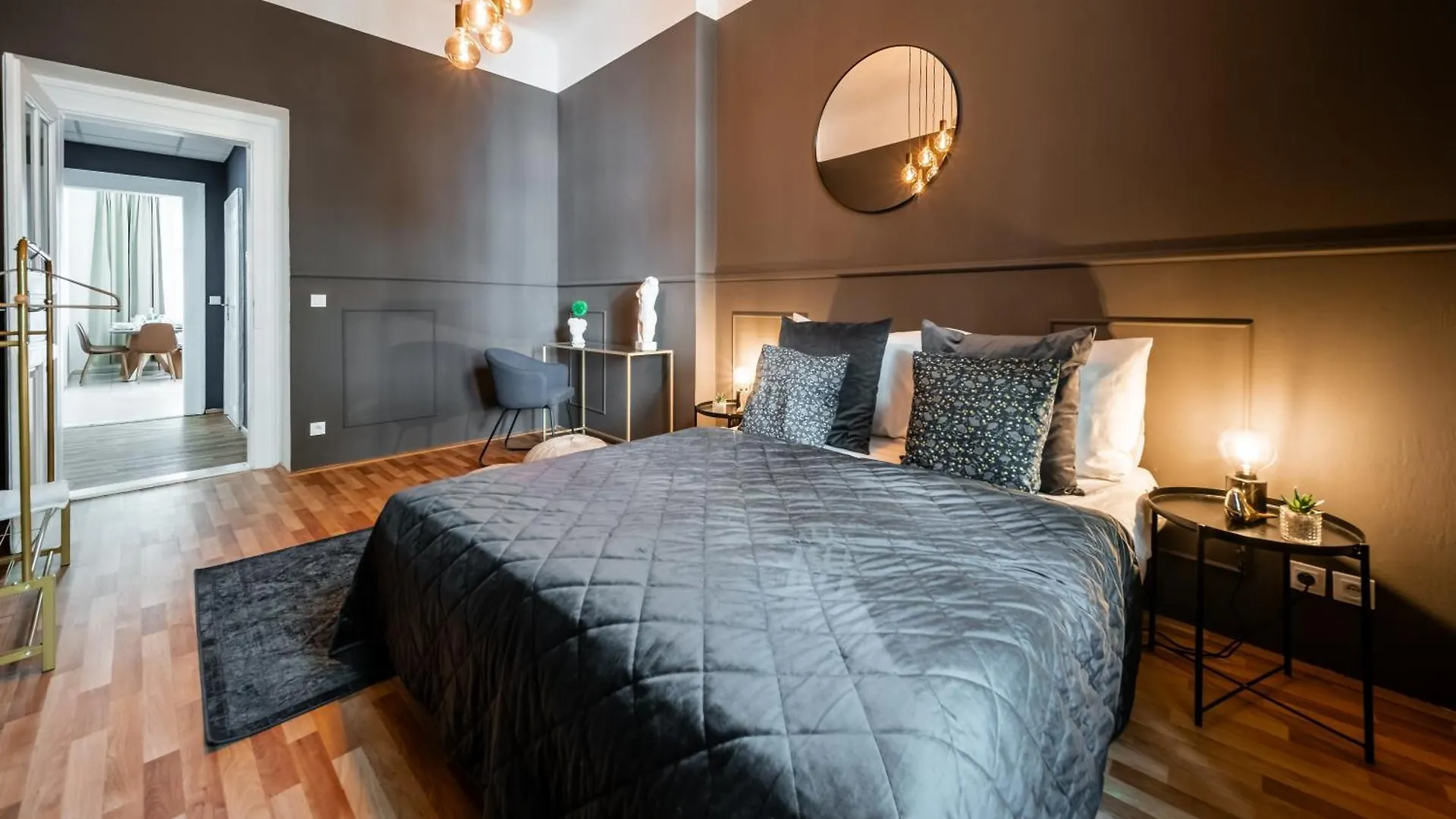 Royal Heritage Apartments - City Centre Prague